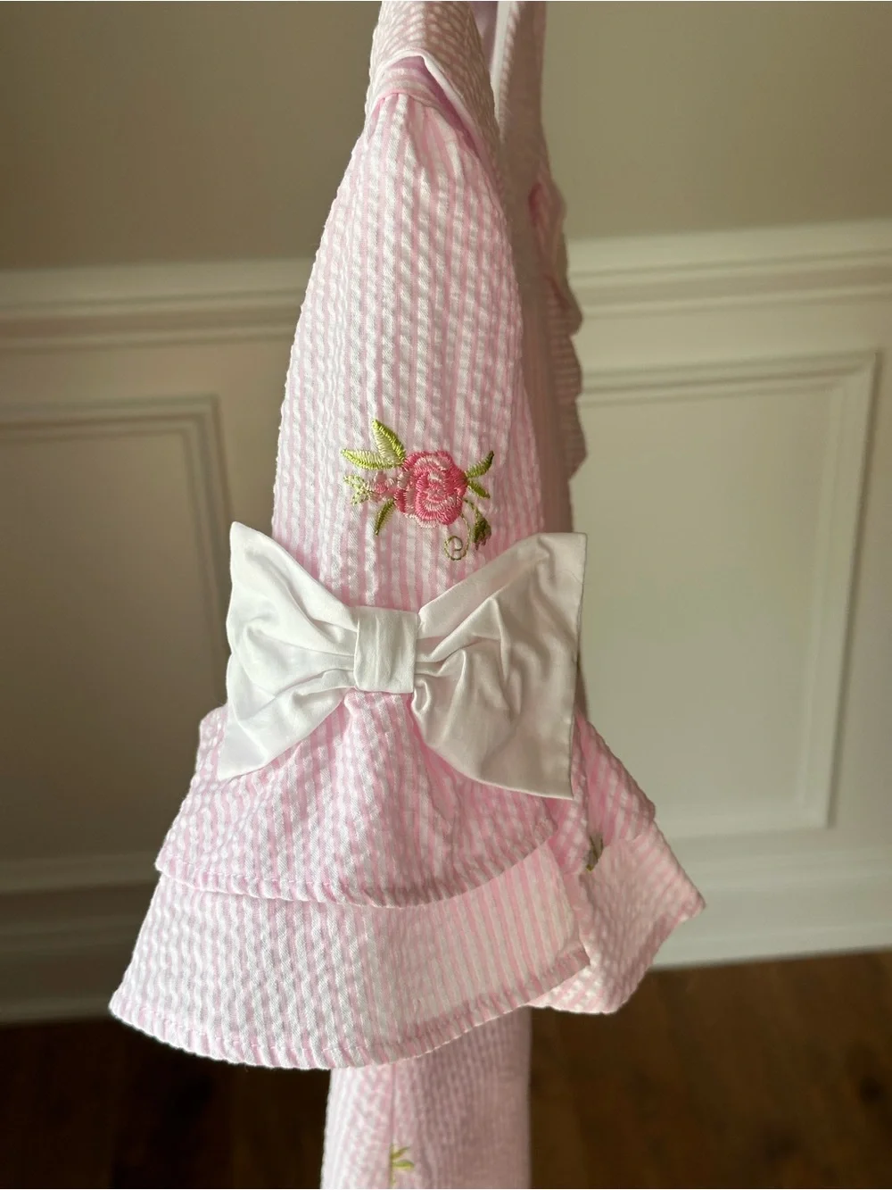 Rare Editions Pink Embroidered Seersucker Bell Sleeve Dress size 4T